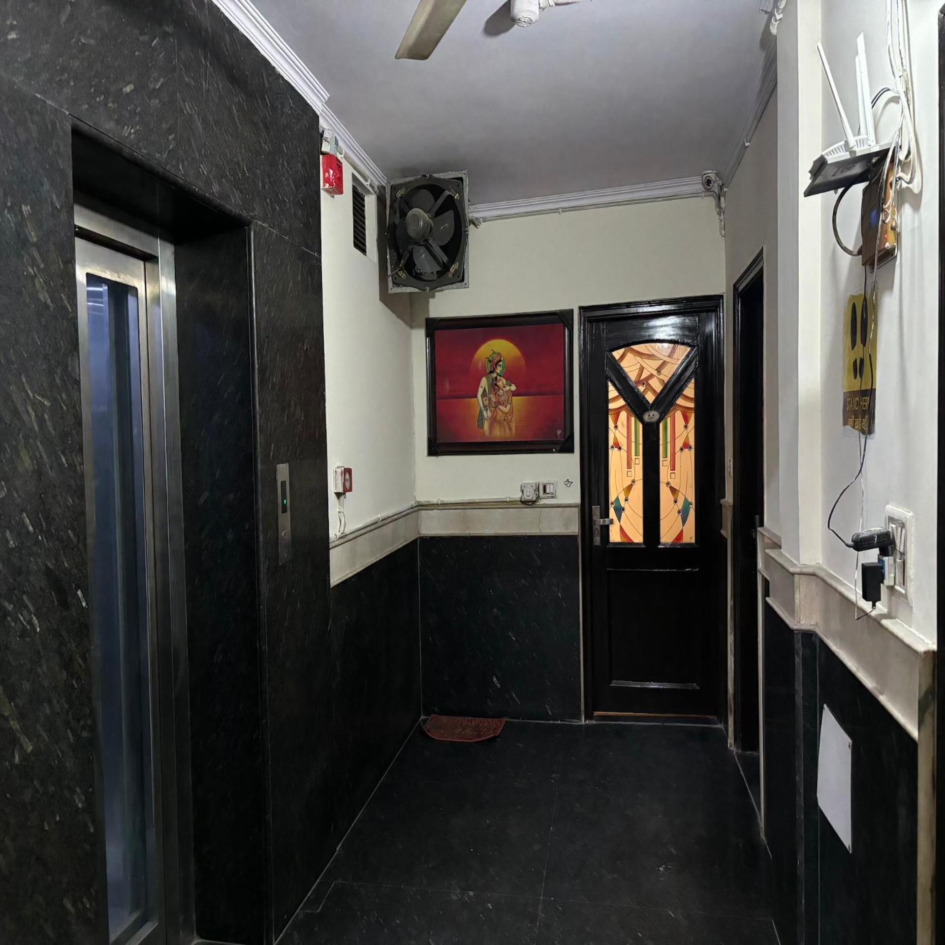 Hotel Pk International Near By New Delhi Station I Couple Friendly Екстер'єр фото