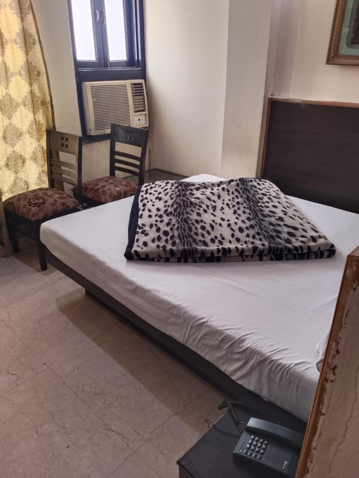 Hotel Pk International Near By New Delhi Station I Couple Friendly Екстер'єр фото